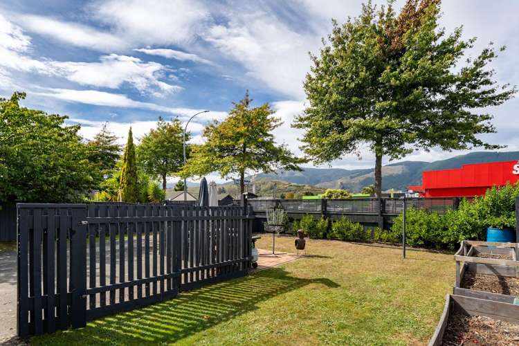 Flat 1/690 Main Road Stoke Stoke_12