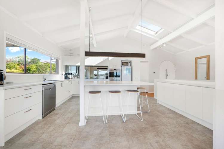 8 Robin Lane Browns Bay_5