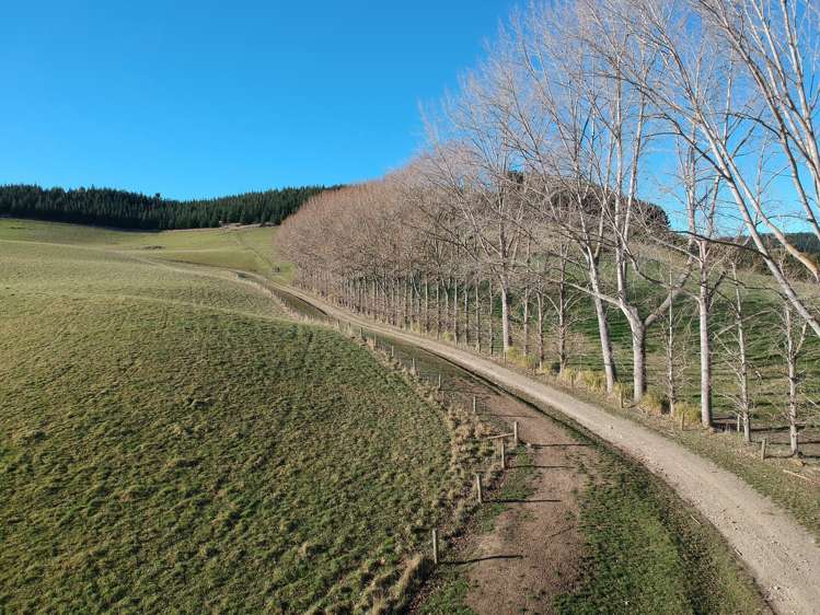 2 Danseys Pass Road Livingstone_9