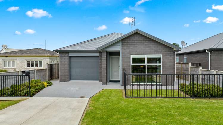 6a Kirk Street Waiuku_13