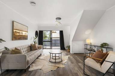 2/6 Newcastle Terrace_4
