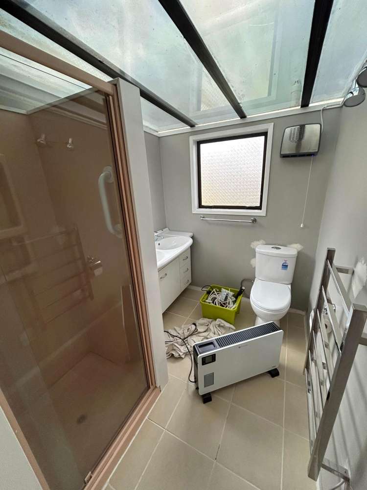 94 Dalwhinnie Parade Highland Park_8