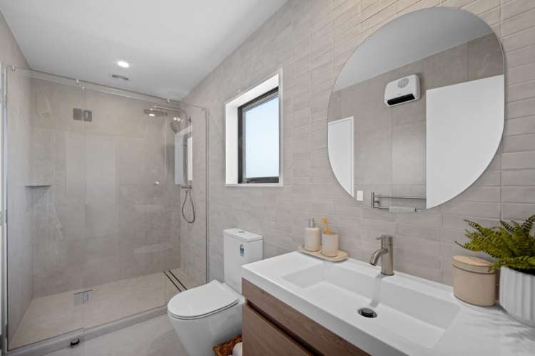2/48 Winton Street_0