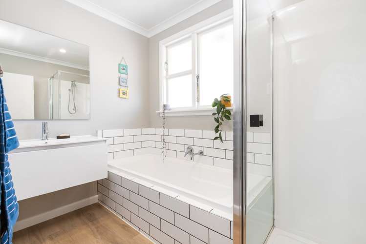 2 Algidus Street Sockburn_12