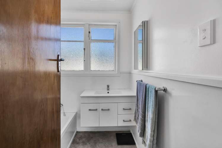 99 Clawton Street Westown_15