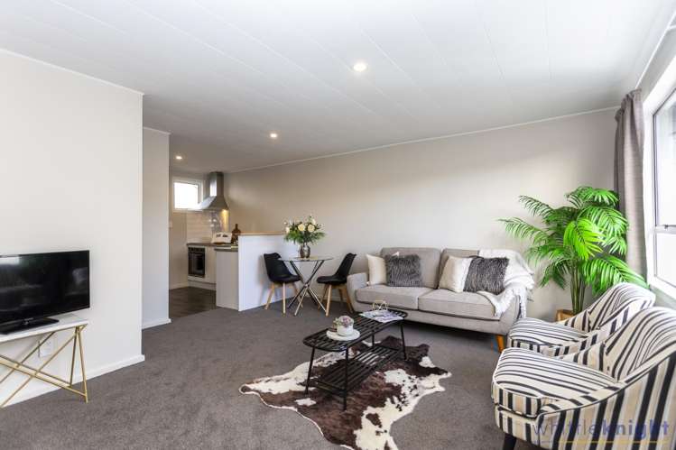 2/74 King Street Sydenham_6
