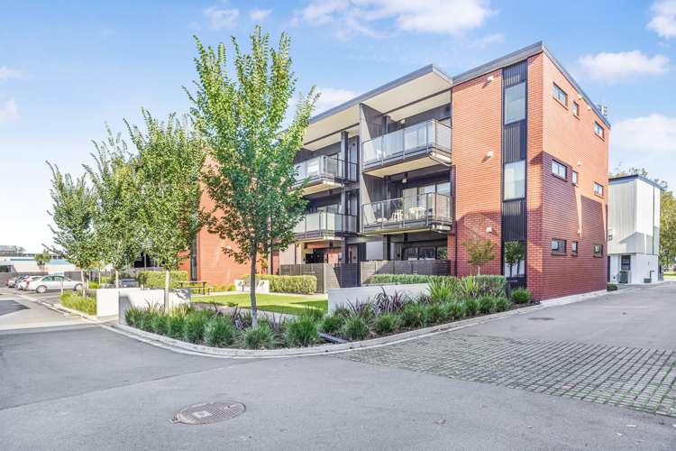 11/182 London Street Hamilton Central_17