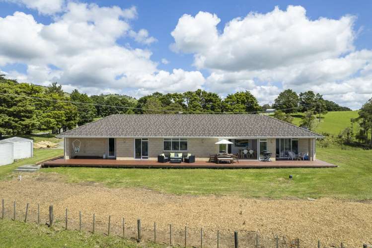 76 Bercich Road Maungakaramea_19