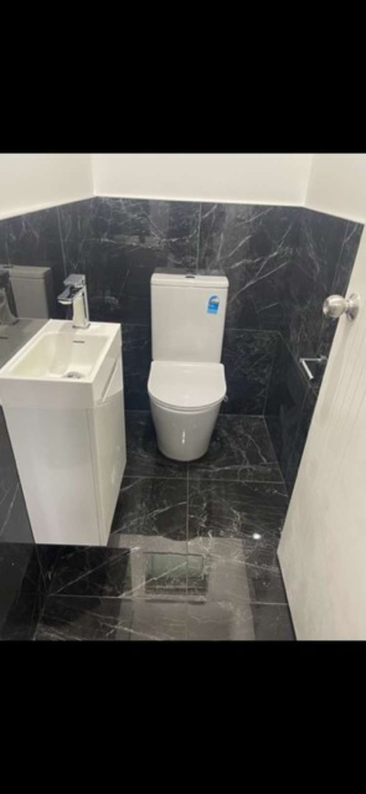  A/22 Bel Air Drive Hillsborough_6