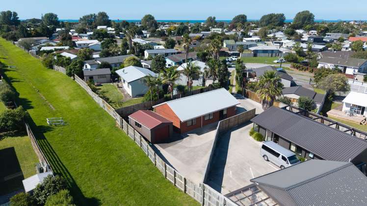31B Lyn Grove Papamoa Beach_29