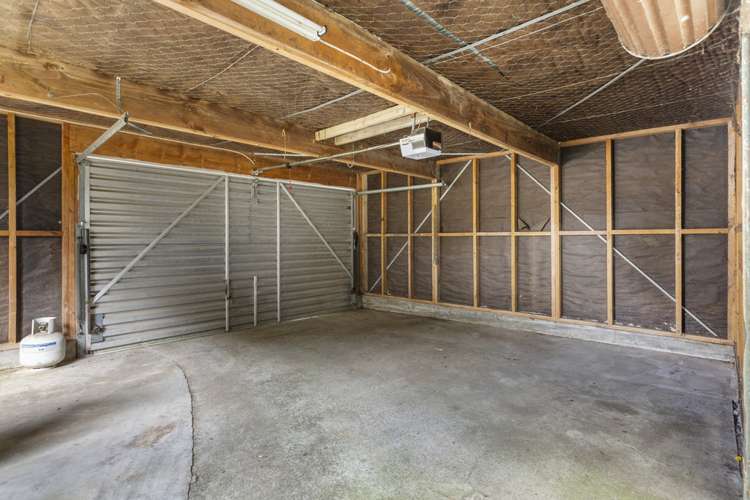 37 Halberg Street Papakura_15