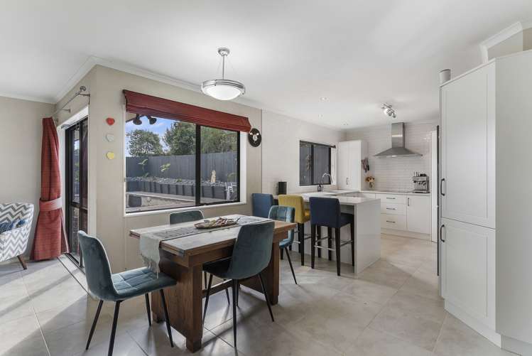 6 Glesan Place Beachlands_5