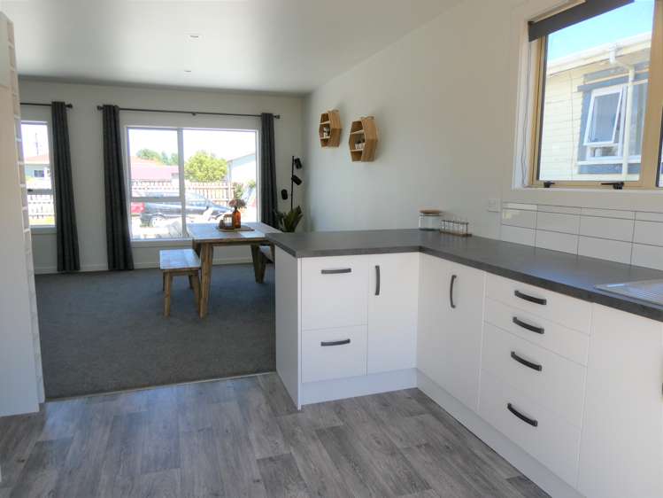 10 Fox Street Cobden_24