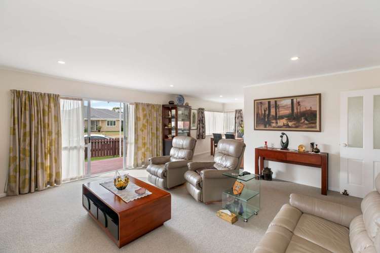 75 Lakeside Drive Orewa_8
