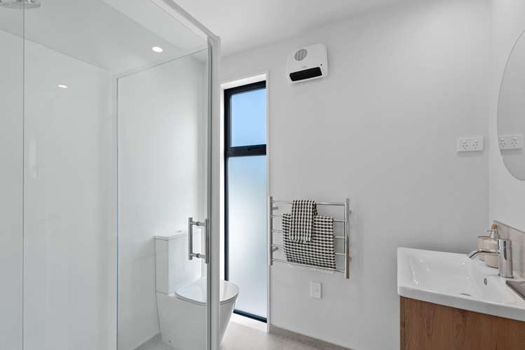 2/46 Tabart Street Woolston_8