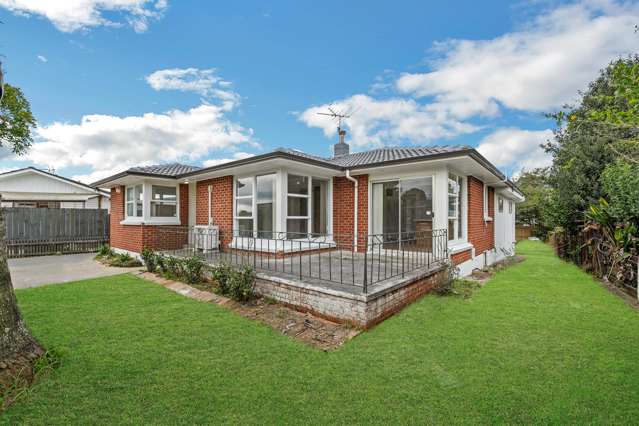 RENOVATED AND READY TO MOVE...
