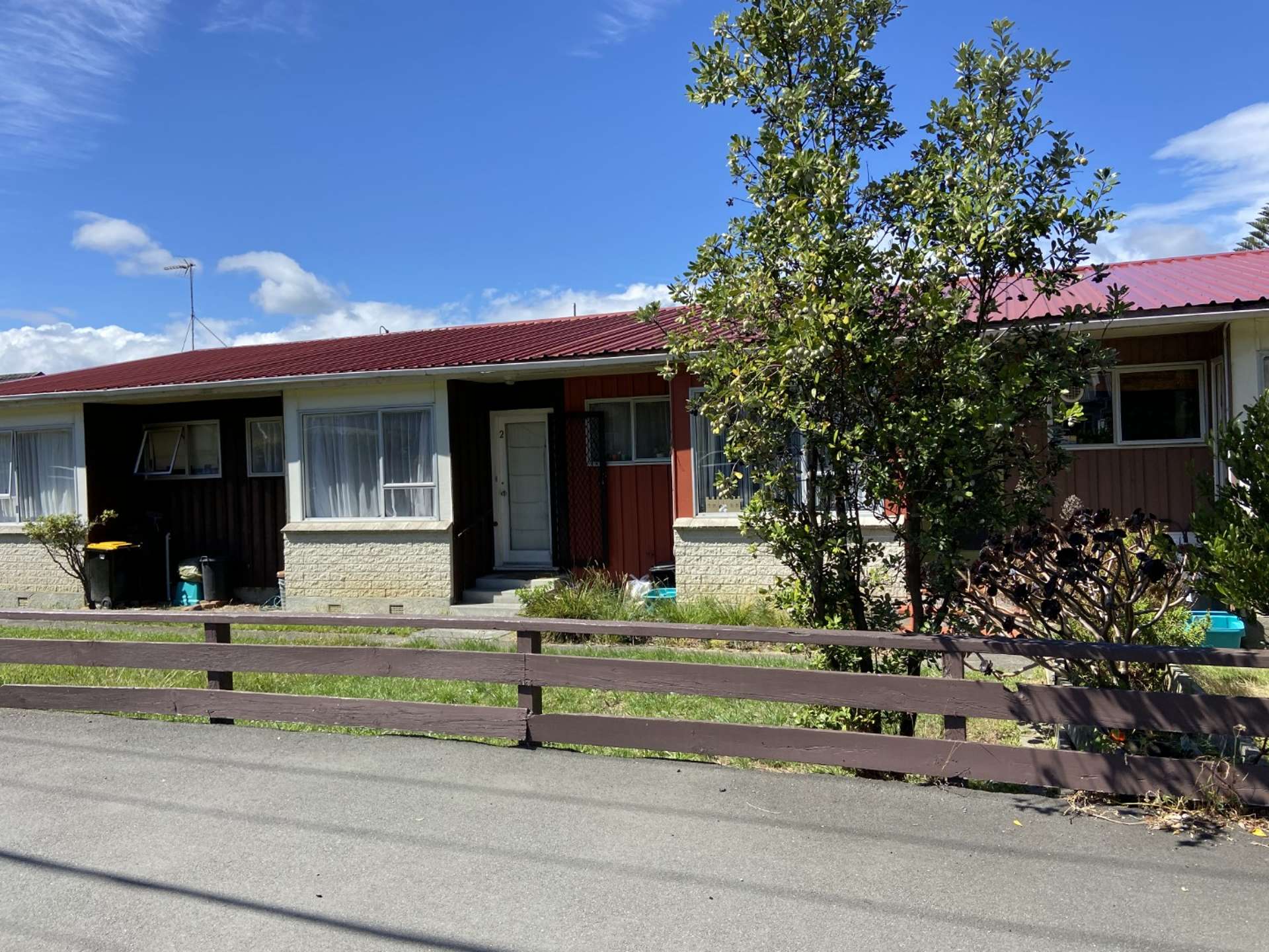 2/171 Queens Drive Lyall Bay_0