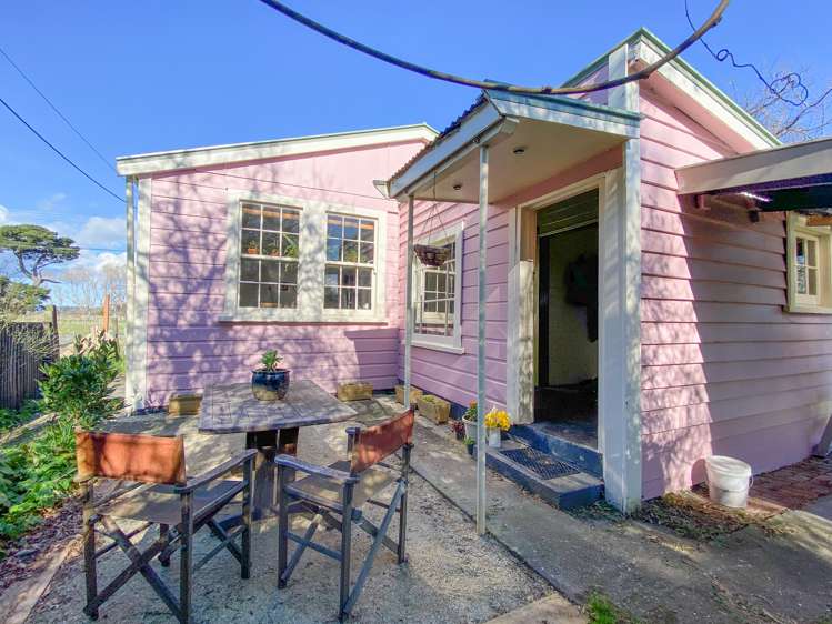 65 Connollys Line Carterton_21