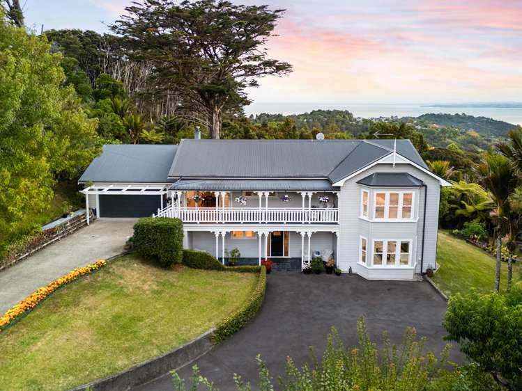 16 Scenic Drive Titirangi_32