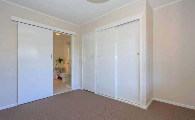 11/8 Shackleton Road Mount Eden_1