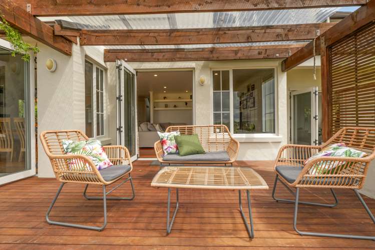 23 Hayward Rise Owhata_27