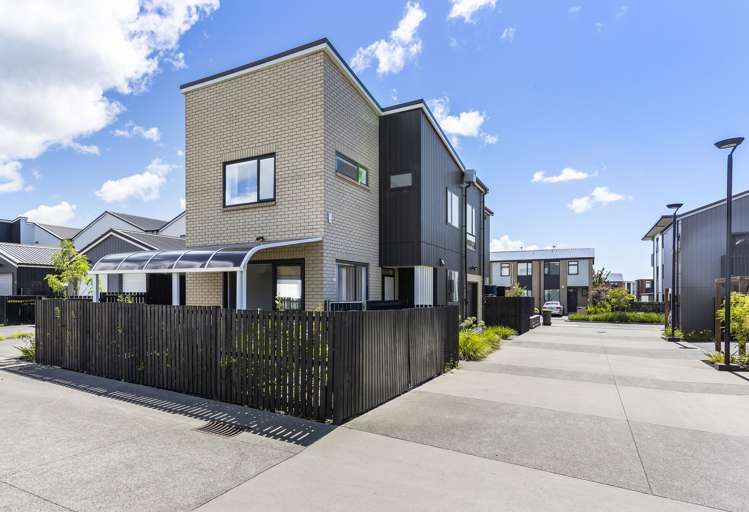 53 David Carnegie Road Hobsonville_7