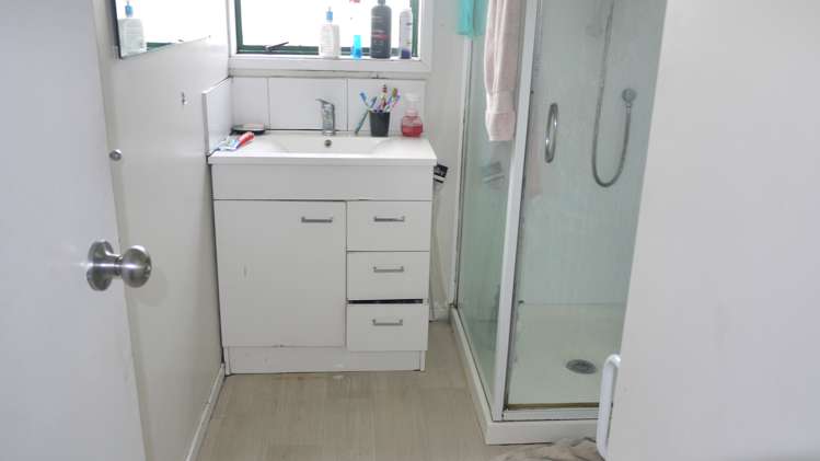 12b Thomas Road Mangere_5