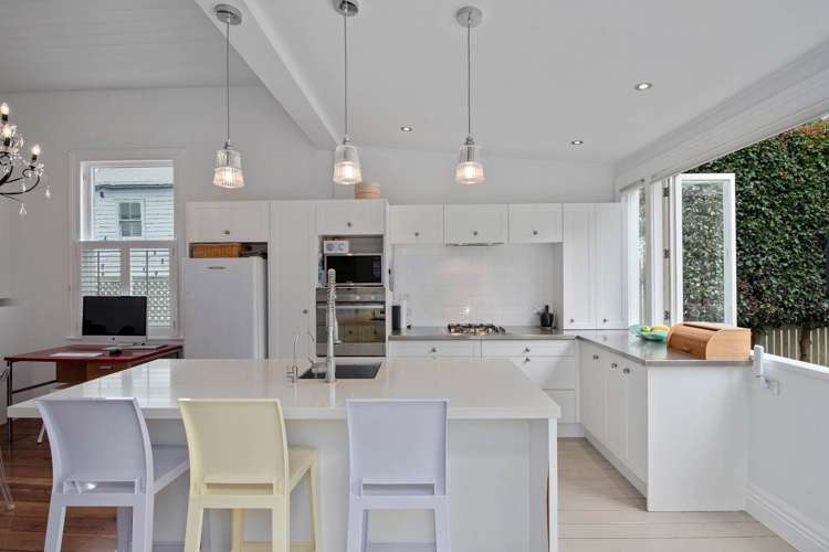 33 Church Street Devonport_25