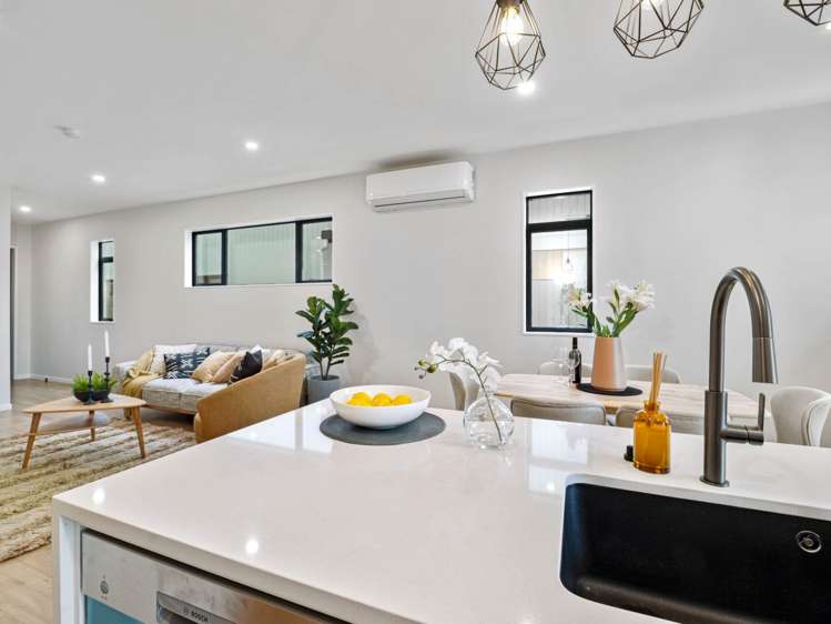 3/10b Huka Road Birkenhead_24