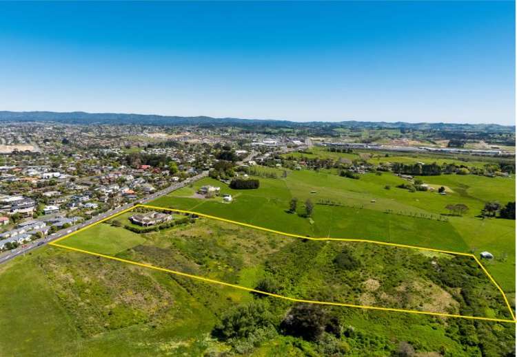 82 Hobsonville Road Hobsonville_5