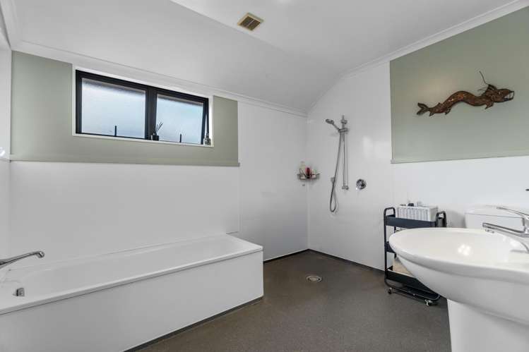 110 Ayrshire Drive Grandview Heights_17