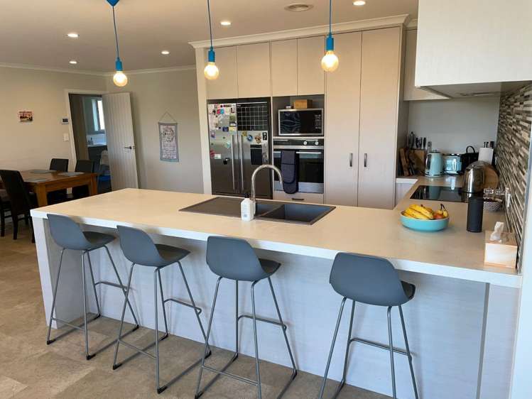 208 Navigation Drive_0