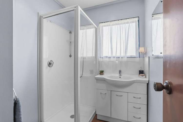 12 Alidade Place Massey_13