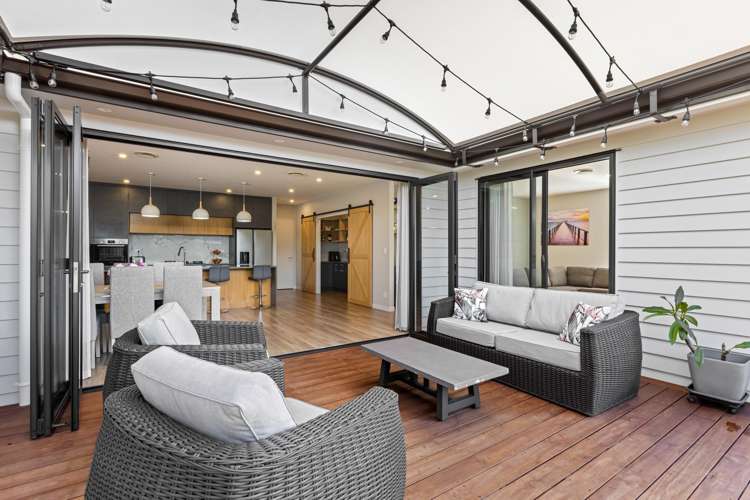 61 Symes Drive Red Beach_12