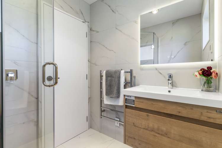 6 Whale Bay Rise Gulf Harbour_13