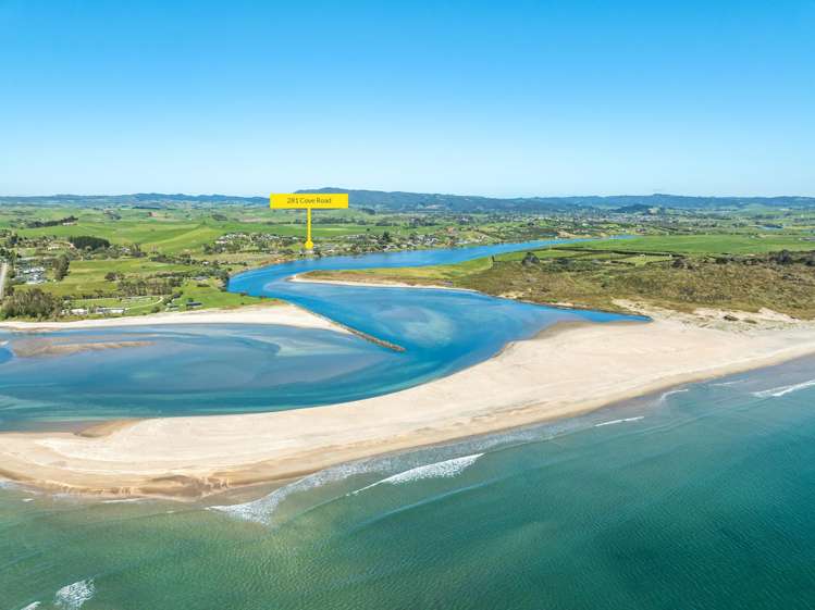 281 Cove Road Waipu_8