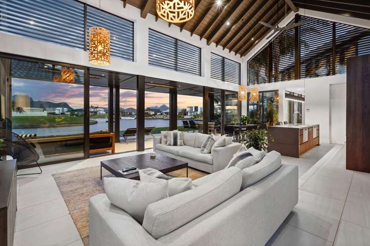 3 Kuaka Grove One Tree Point_4