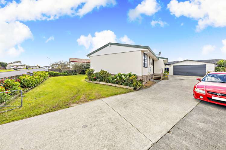 27 Barneys Farm Road Clendon Park_11