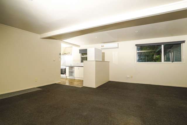 1/2 Karapiti Place Glen Eden_2