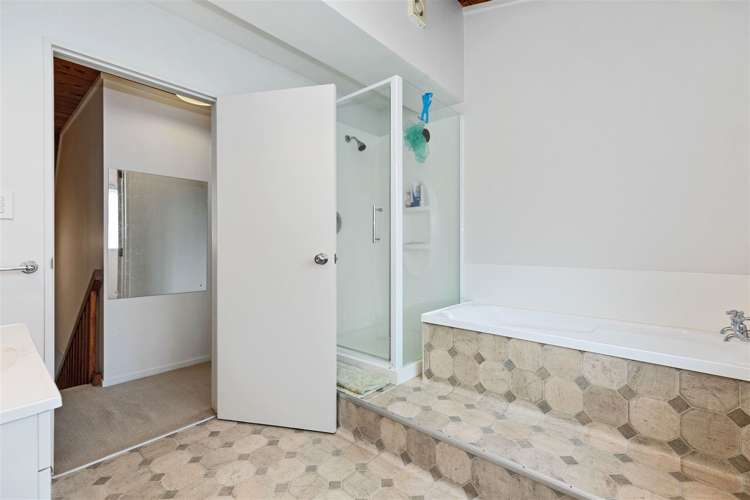 9a James Cook Drive Welcome Bay_15