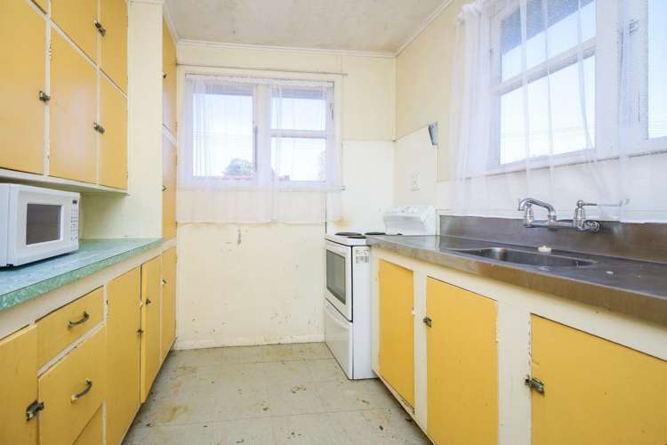 16 Hill Crescent New Lynn_6