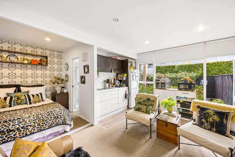 2/25 Wallace Street Herne Bay_3