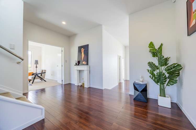 2 Myra G Place Stanmore Bay_4