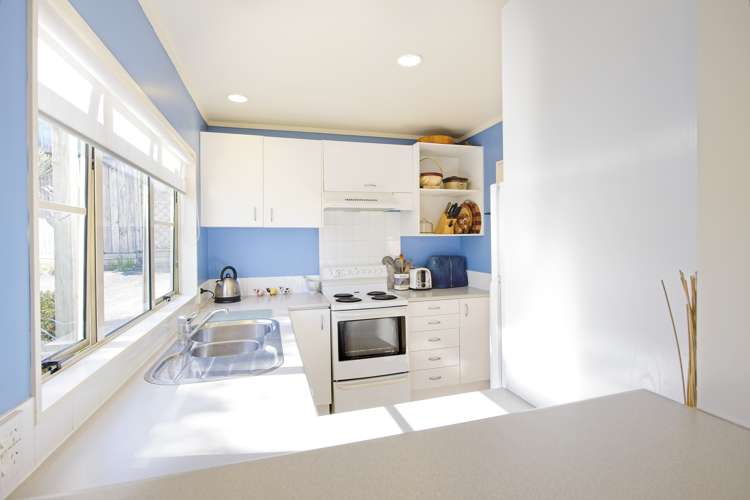 2/30 Sunset Road Unsworth Heights_21