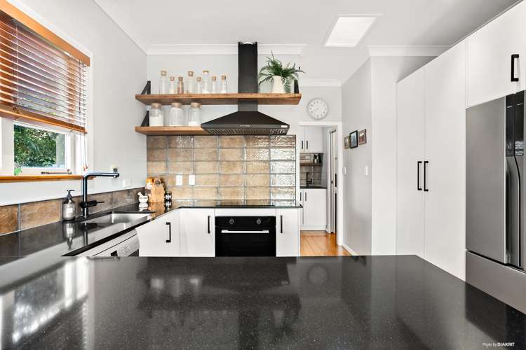 4 Kakanui Avenue Hillcrest_1