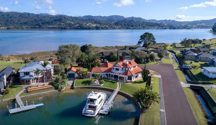 601 Waterways Parade Pauanui_2