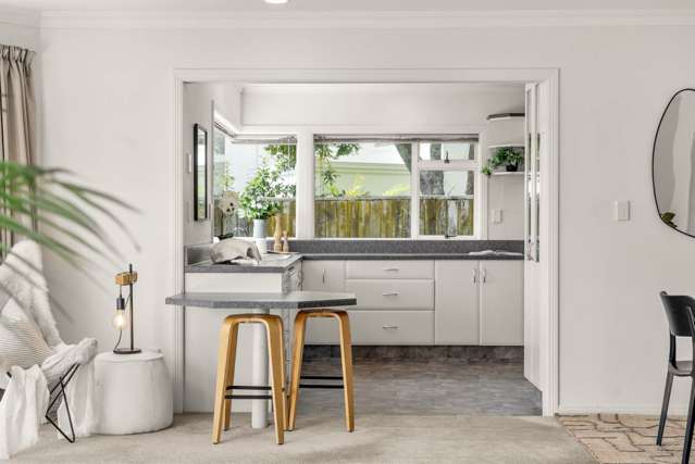 232 Welcome Bay Road Welcome Bay_1