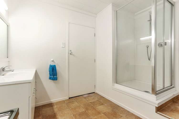 3 Kelvin Crescent Te Atatu Peninsula_20