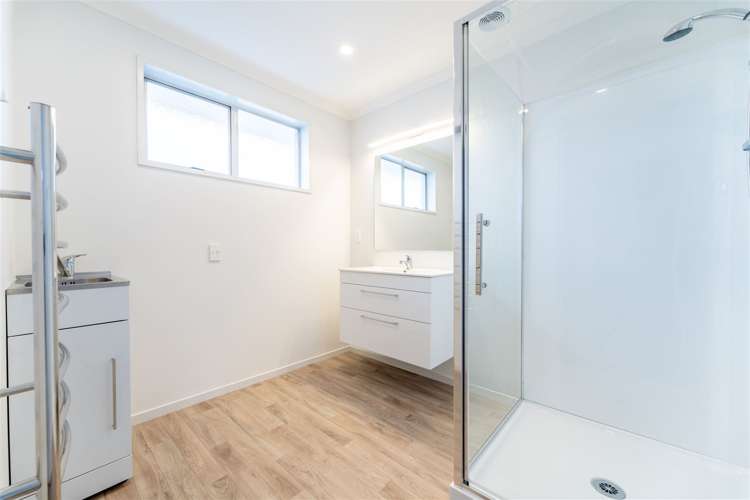 48 Le Cren Street Seaview_12