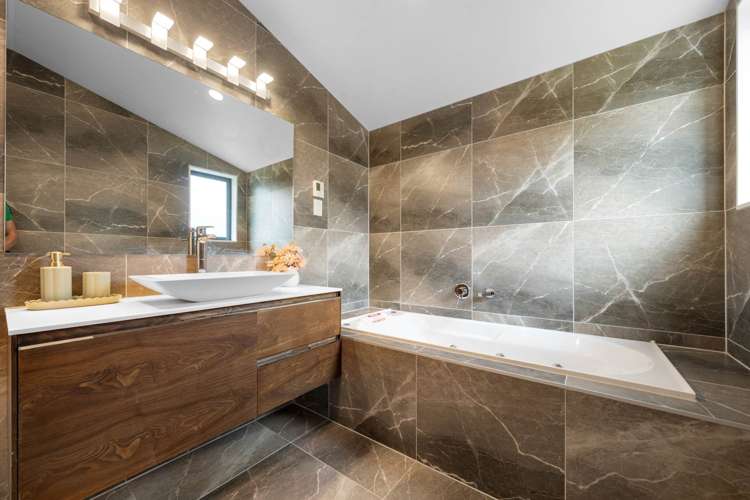 17 Chancellor Place Flat Bush_26